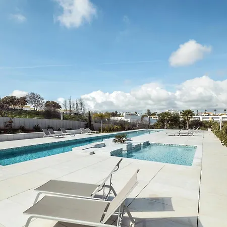 View - Cozy Corner With Pool Albufeira