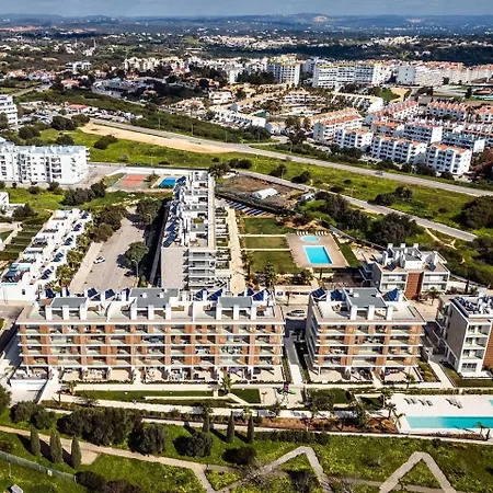 Lejlighed View With Pool